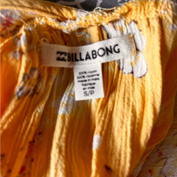 Billabong dress - Picture 4 of 4